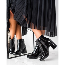 Lucky Shoes Bottines laquées sur le montant noir 2