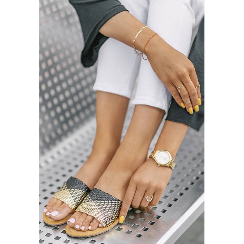 Chaussons Glam Star noirs et dorés le noir 1