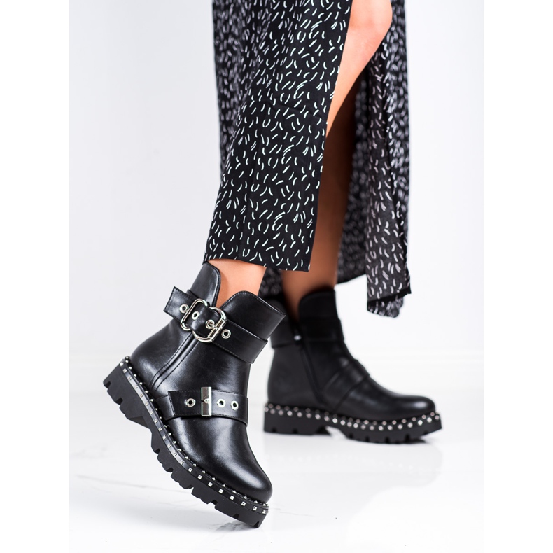 Janessa Travailleurs avec Jet le noir 2 Janessa Travailleurs avec Jet le noir 2