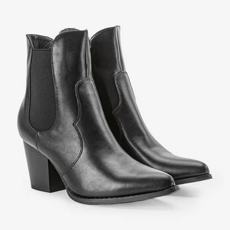 Bottines noires sur le poteau Carne le noir 1 Bottines noires sur le poteau Carne le noir 1