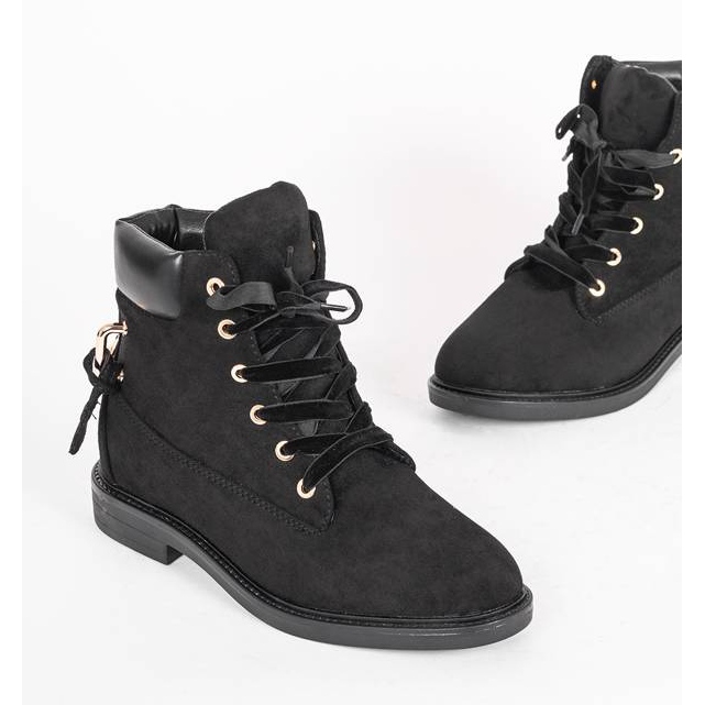 Bottes noires avec un cadenas de Jessie 1