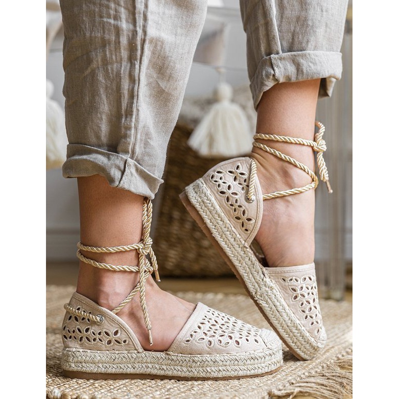 Espadrilles ajourées beige Peekaboo 1