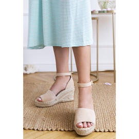 Espadrilles beiges sur la semelle compensée Holiday Vibes 2