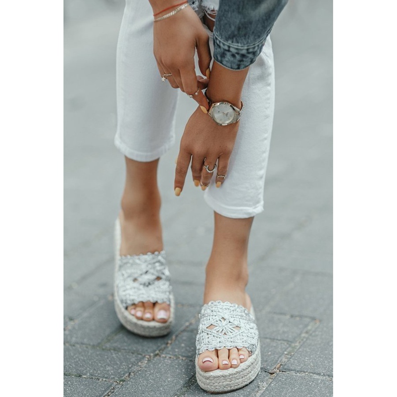 Pantoufles argentées sur la plateforme Sudden Draft 2