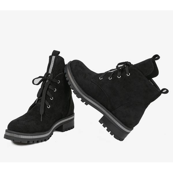 Bottines noires décorées par Winny 1