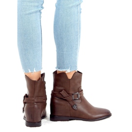 Bottes marron sur un coin caché HQ239 brun 3