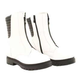 Bottes pour femmes blanches Caprice 9-25454-27 108 Naplak blanc noir 1
