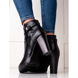 Lovery Bottes noires à talons hauts 1