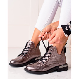 W. Potocki Bottes à la mode avec une découpe Potocki rose 3