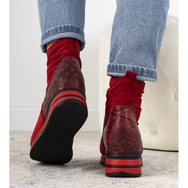 Baskets rouges avec empiècement en peau de serpent Garibay 1 Baskets rouges avec empiècement en peau de serpent Garibay 1