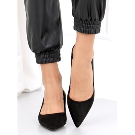 Escarpins sur un talon bas Ann Black le noir 2