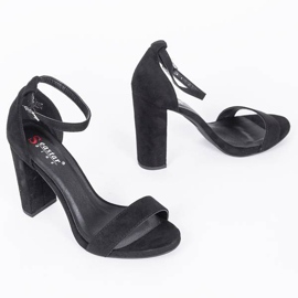 Sandales noires à talons hauts Beth le noir 1