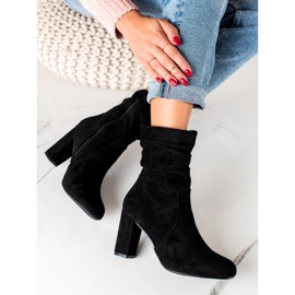 TRENDI Bottines en daim avec tige à volants le noir 1