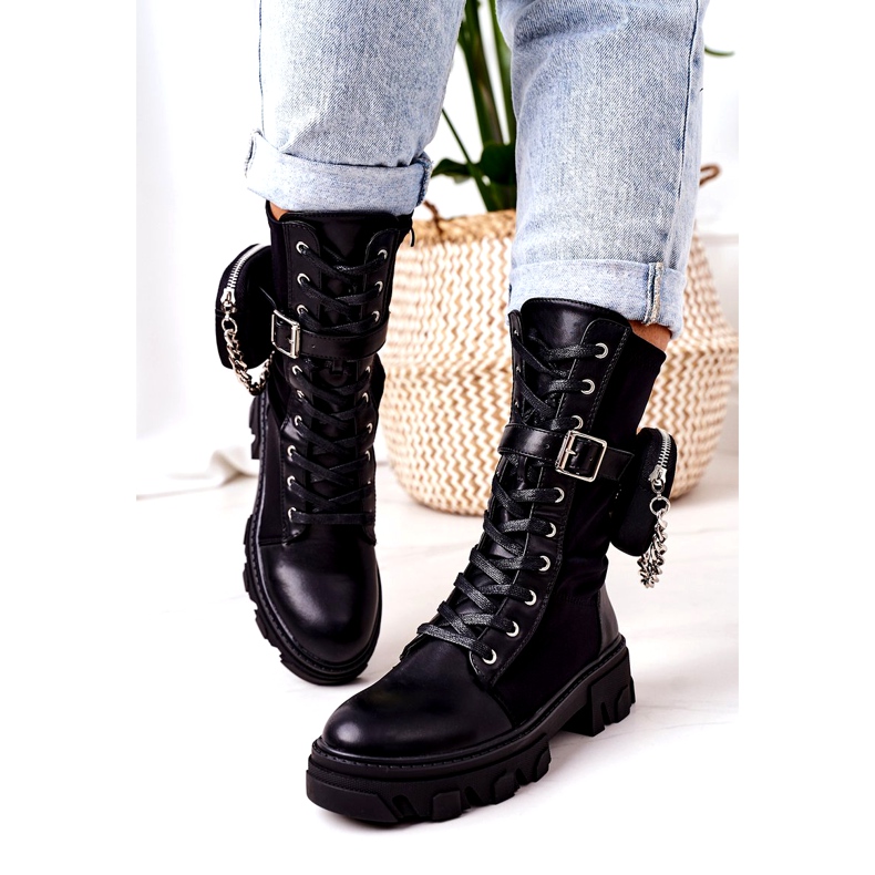 PS1 Des travailleurs chaleureux avec des reins noirs me regardent 4