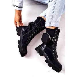 PS1 Des travailleurs chaleureux avec des reins noirs me regardent 5