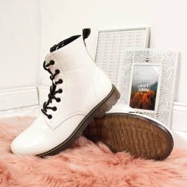 Bottes laquées isolées Miss E Jr EVE251B blanc blanche 2