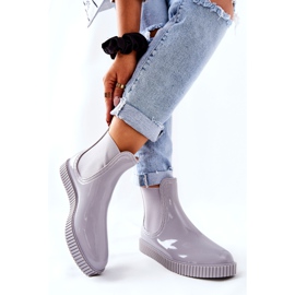 PS1 Bottes de pluie brillantes sur la plate-forme de cascade grise 1 PS1 Bottes de pluie brillantes sur la plate-forme de cascade grise 1