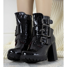 Bottines vernies noires à motif peau de crocodile Jolie le noir 1 Bottines vernies noires à motif peau de crocodile Jolie le noir 1