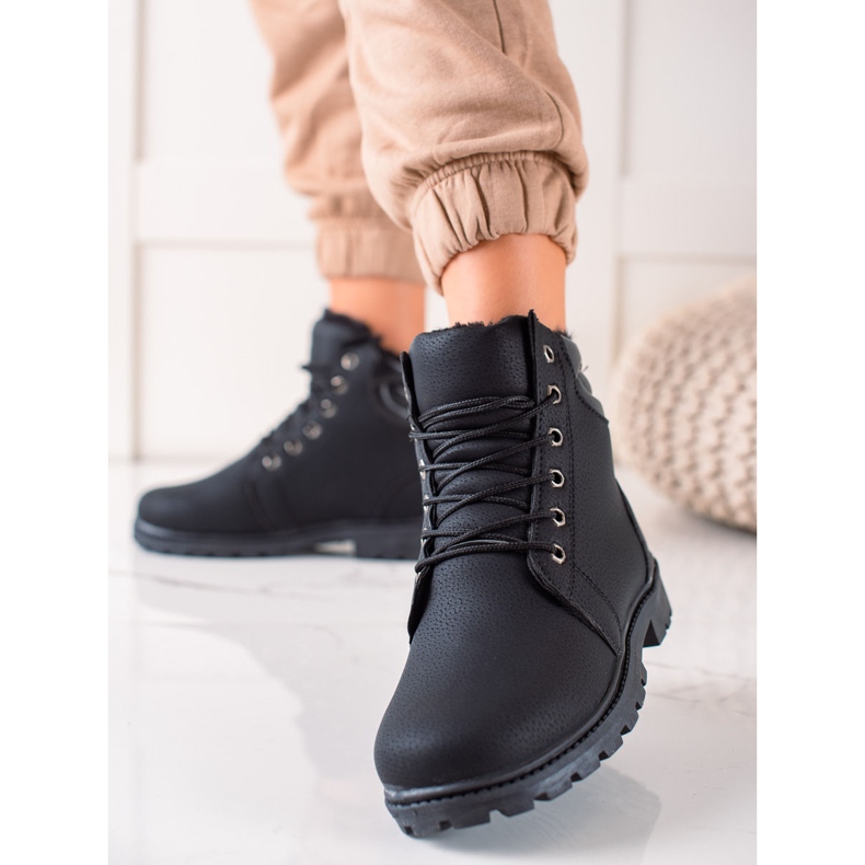 TRENDI Trappeurs noirs avec réchauffement 1