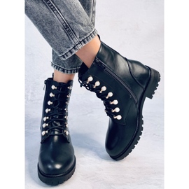 Ouvriers avec des perles noires brillantes le noir 1