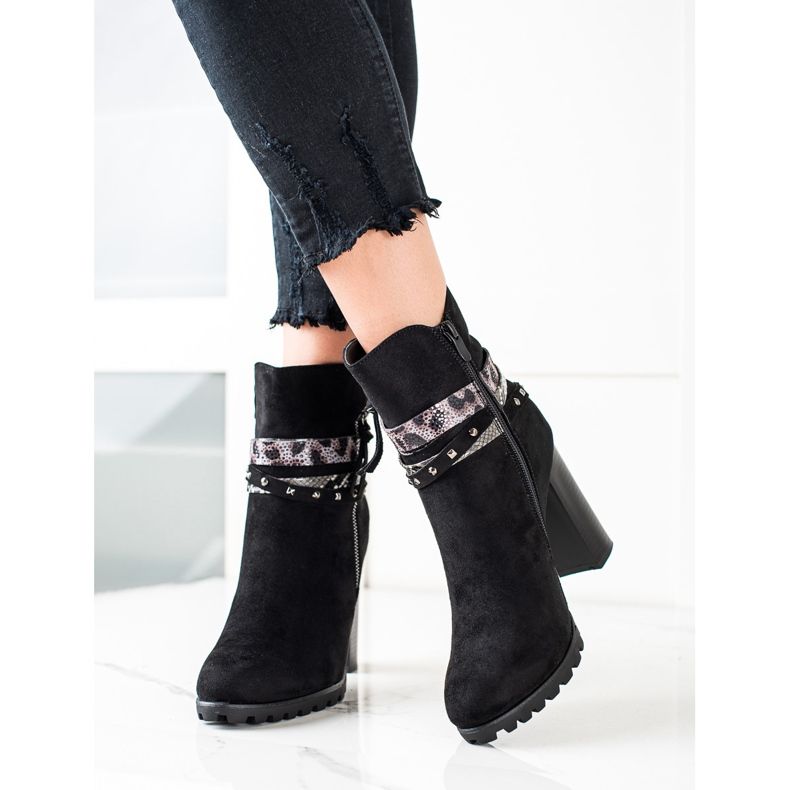 TRENDI Bottes noires à rayures décoratives 2