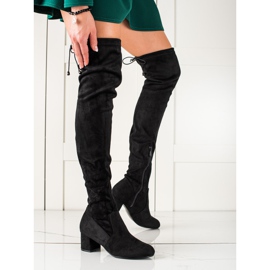 Renda Mousquetaires occasionnels le noir 1 Renda Mousquetaires occasionnels le noir 1