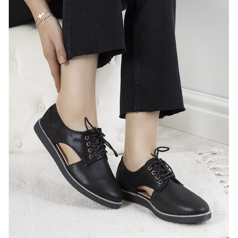 Chaussures Karley basses brillantes noires 1