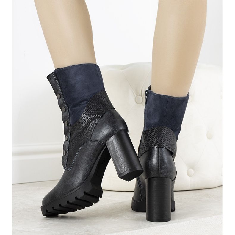 Bottines bleu marine sur le poteau Alvarado beige 2