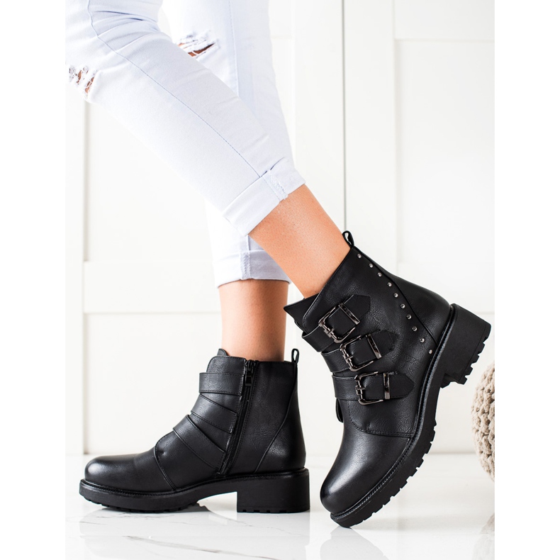 Anesia Paris Ouvriers avec des boucles noir 1