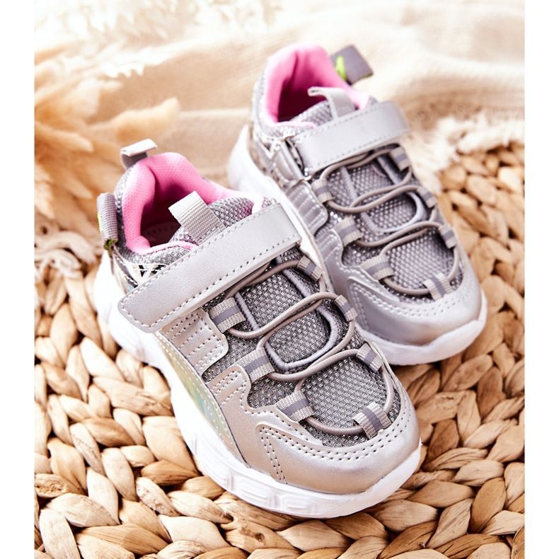 PJ2 Chaussures de sport pour enfants avec velcro Silver Vibo argent 2 PJ2 Chaussures de sport pour enfants avec velcro Silver Vibo argent 2