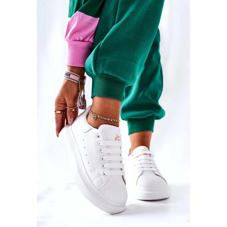 Chaussures de sport en cuir sur une plate-forme Lemmy blanche 1