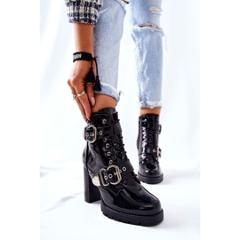 Bottines Laquées On A Bar Flaris Noires Avec Boucle 1