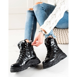 Bottes noires sur la plateforme VINCEZA le noir 2 Bottes noires sur la plateforme VINCEZA le noir 2