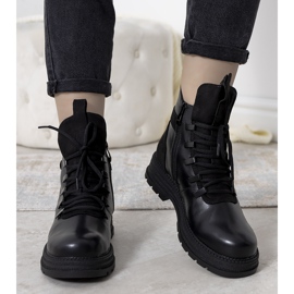 Bottes isolées noires pour femmes de Ringer 1