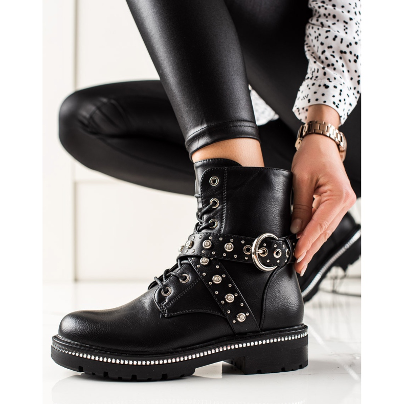 Kayla Travailleurs de la roche avec Jet noir 2