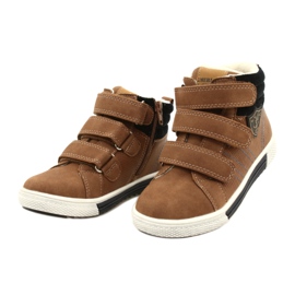 Chaussures de sport isolées avec fourrure American Club GC24 / 21 DK.Camel brun 3