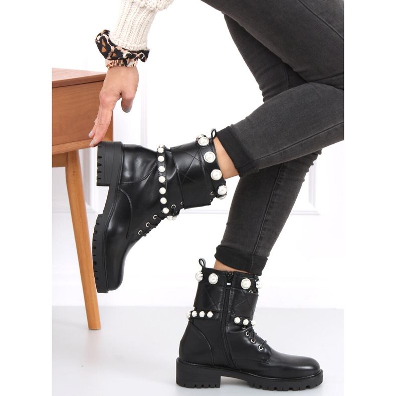 Travailleurs de la perle noire de Gabo 1