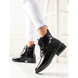 TRENDI Bottes élégantes avec un motif le noir 1