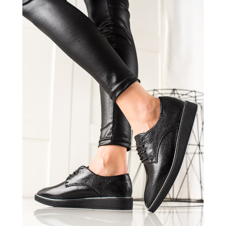 TRENDI Chaussures classiques brillantes le noir 1