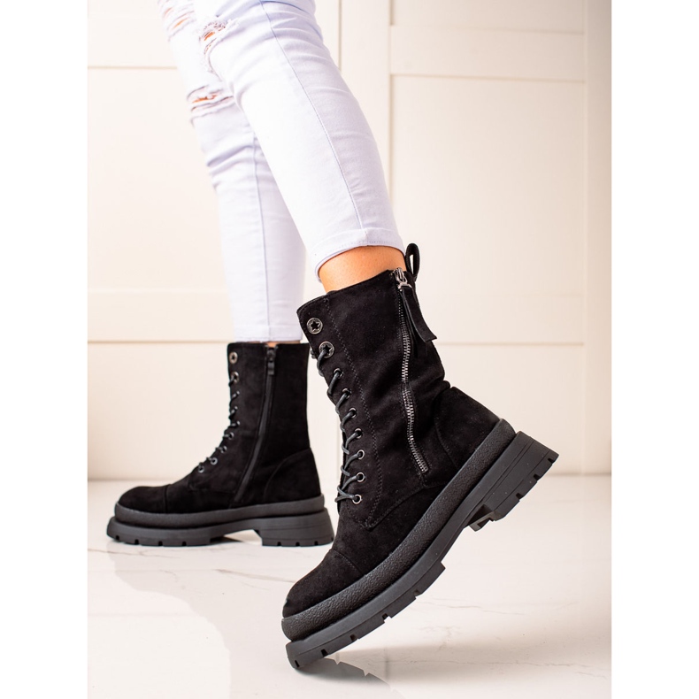 Bona Travailleurs noirs isolés le noir 2 Bona Travailleurs noirs isolés le noir 2