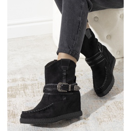 Bottes isolées noires pour femmes dans le style de boho Hanson le noir 2