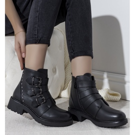 Bottes noires à crampons isolés d'Adams le noir 1