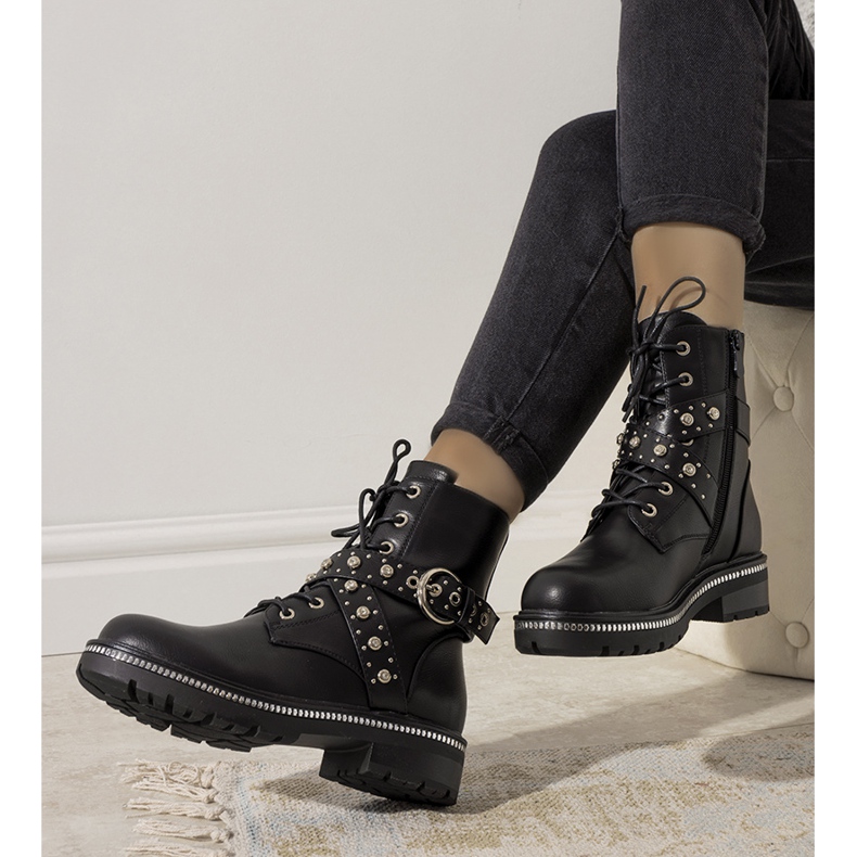 Bottes isolées noires de Joann 1