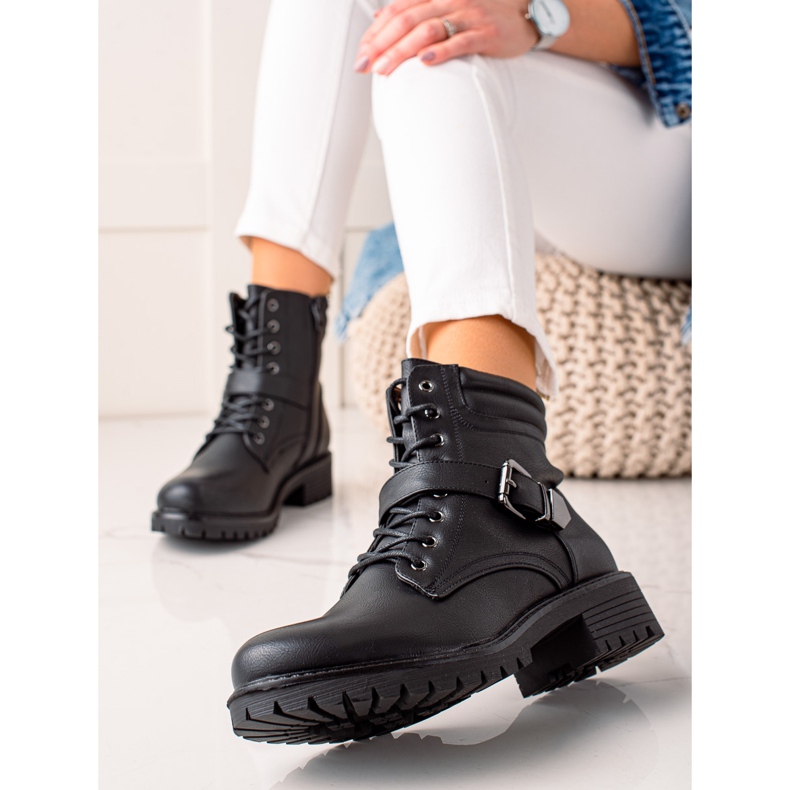 Anesia Paris Travailleurs noirs avec une boucle 1