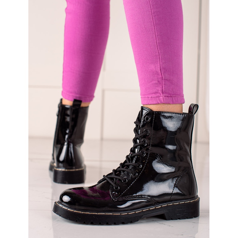 Small Swan Bottes de randonnée classiques laquées le noir 1