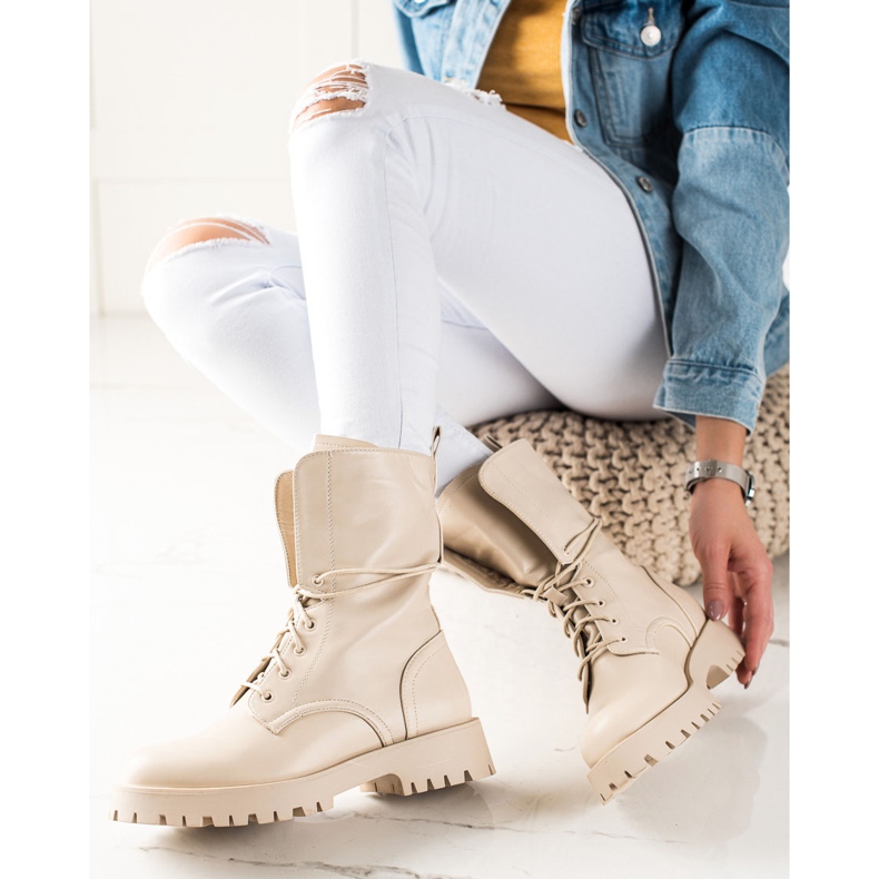 TRENDI Grands trappeurs classiques beige 2