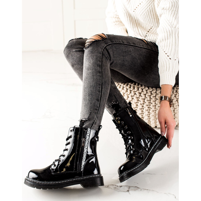 Filippo Bottes en cuir verni noir 2