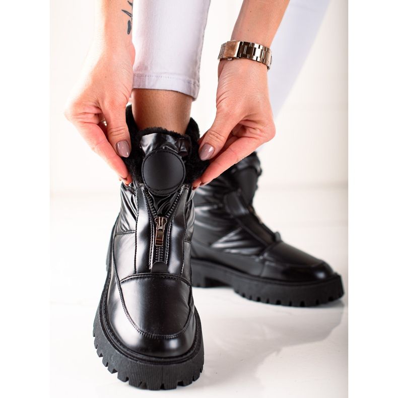 TRENDI Bottes de neige noires brillantes 1