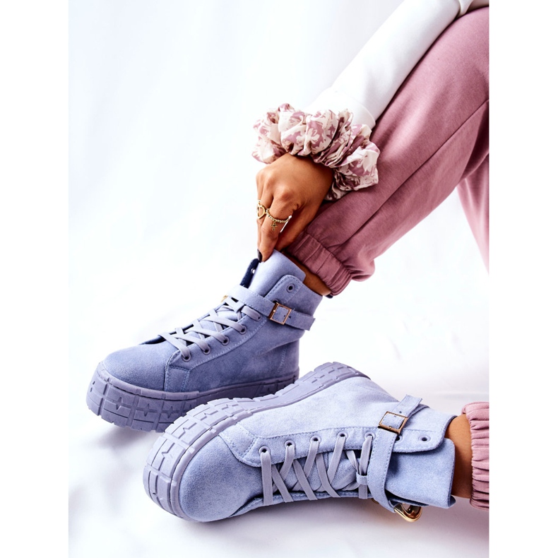 Baskets montantes sur la plateforme bleue Evenia 1