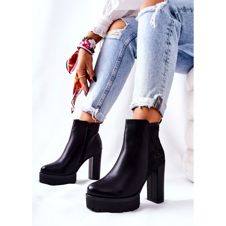 PS1 Bottes hautes en cuir sur un poteau noir Diomice le noir 2 PS1 Bottes hautes en cuir sur un poteau noir Diomice le noir 2